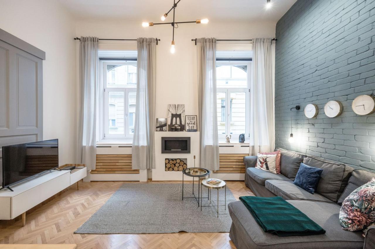 Industrial Fantasy Apartment Budapest Exterior foto